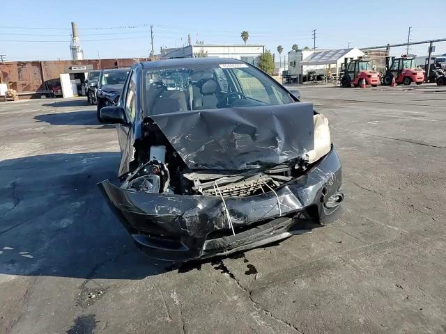 2013 Honda Fit - Image 11