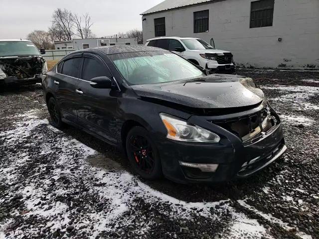 2015 Nissan Altima - Image 14