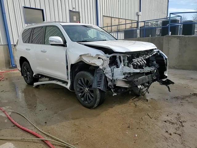 2023 Lexus GX - Image 14