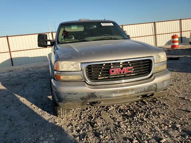 2001 GMC Sierra - Image 11