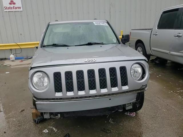 2017 Jeep Liberty (Patriot) - Image 15