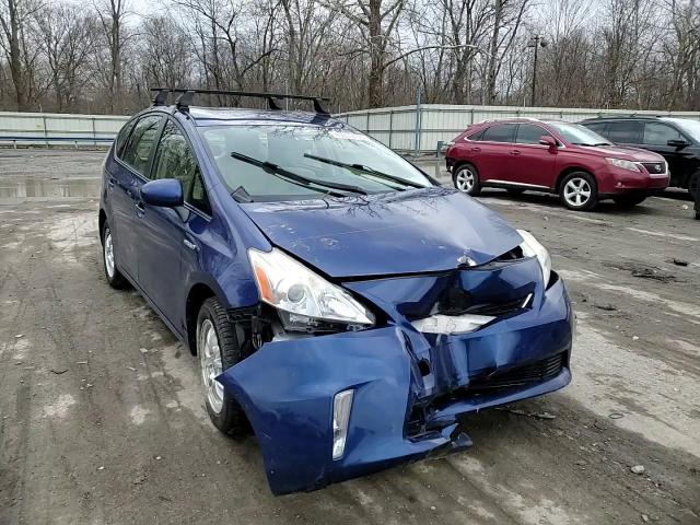 2014 Toyota Prius - Image 12