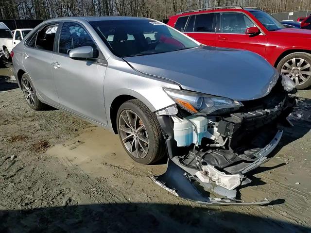 2016 Toyota Camry - Image 10