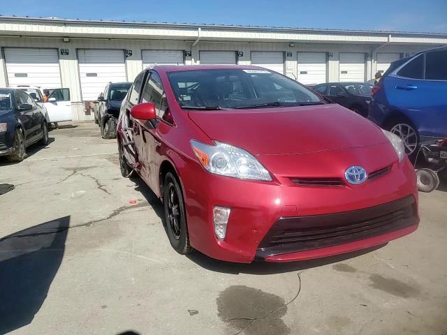 2012 Toyota Prius - Image 11