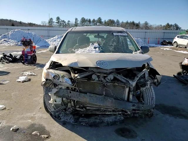 2014 Toyota Sienna - Image 12