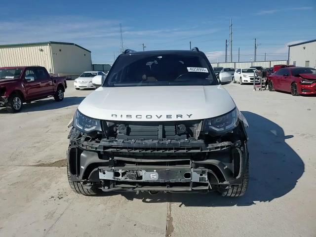 2020 Land Rover Discovery - Image 15