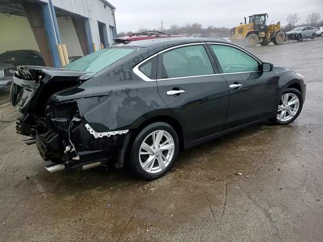 2015 Nissan Altima - Image 13