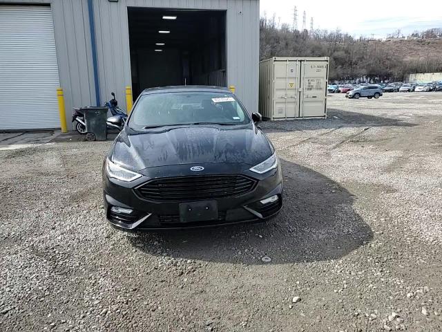 2017 Ford Fusion - Image 13