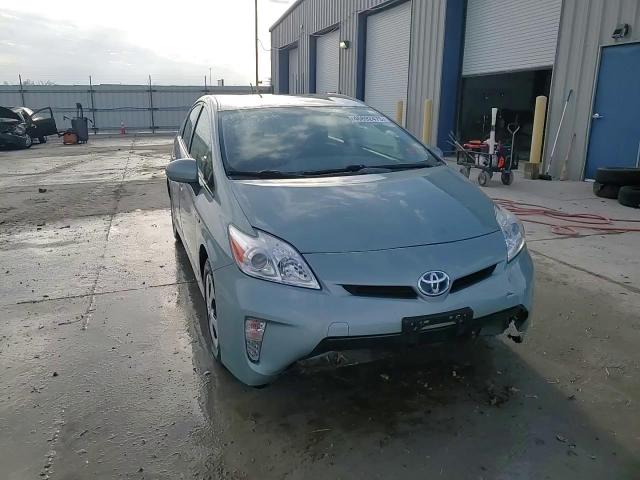 2013 Toyota Prius - Image 13