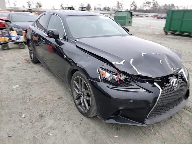 2015 Lexus IS - Image 10