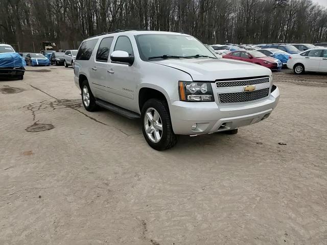 2014 Chevrolet Suburban - Image 14
