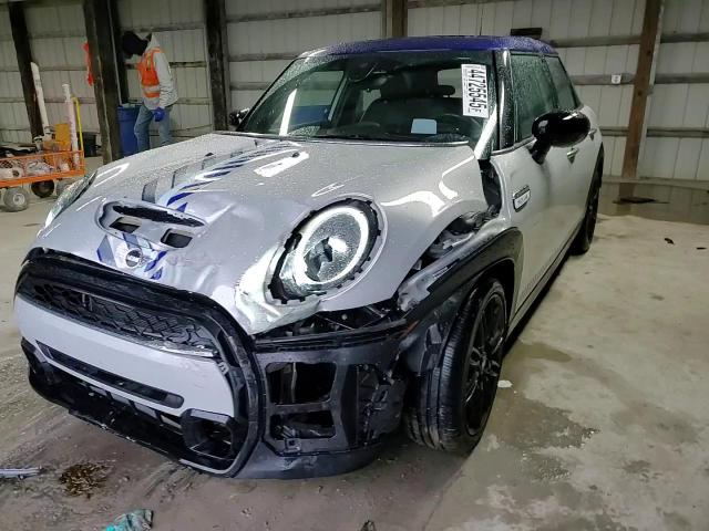 2022 MINI Cooper - Image 10