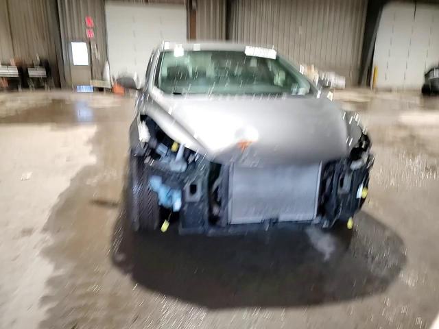 2013 Hyundai Elantra - Image 10