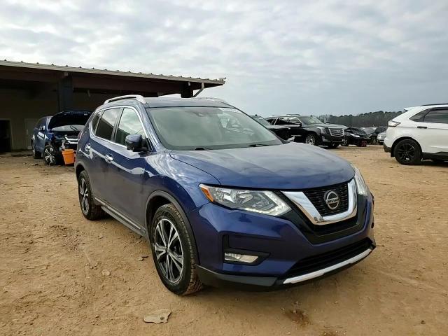 2018 Nissan Rogue - Image 12