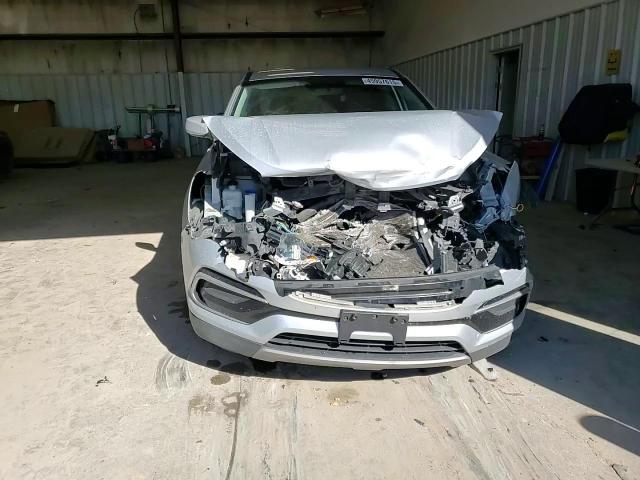 2017 Hyundai Santa Fe - Image 12
