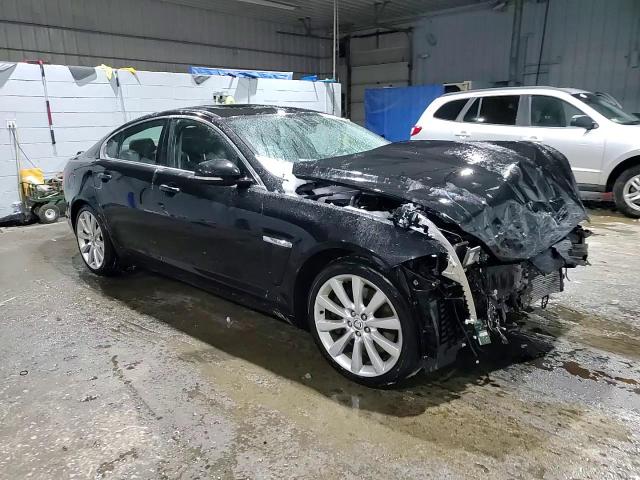 2013 Jaguar XF - Image 13