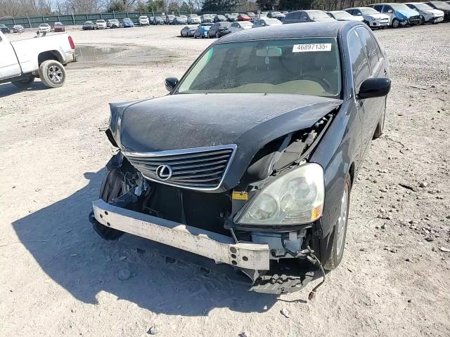 2001 Lexus LS - Image 10