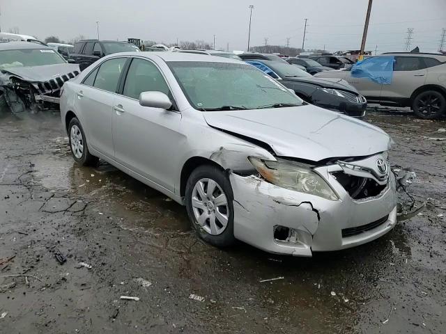 2011 Toyota Camry - Image 11