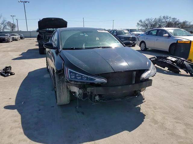 2019 Hyundai Elantra - Image 11