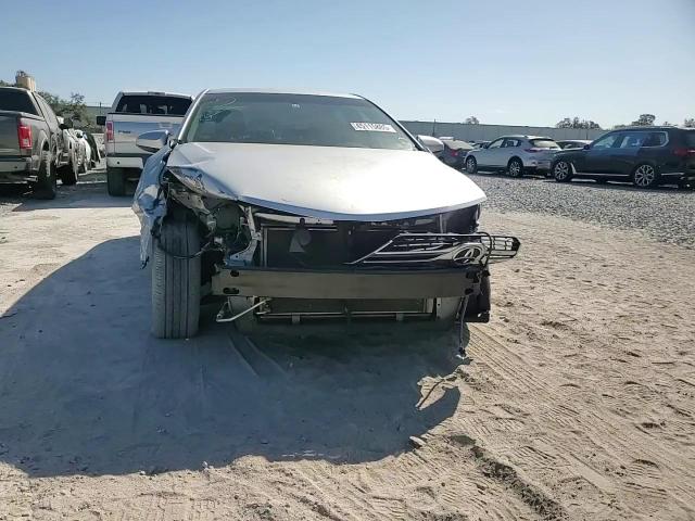 2014 Toyota Camry - Image 14