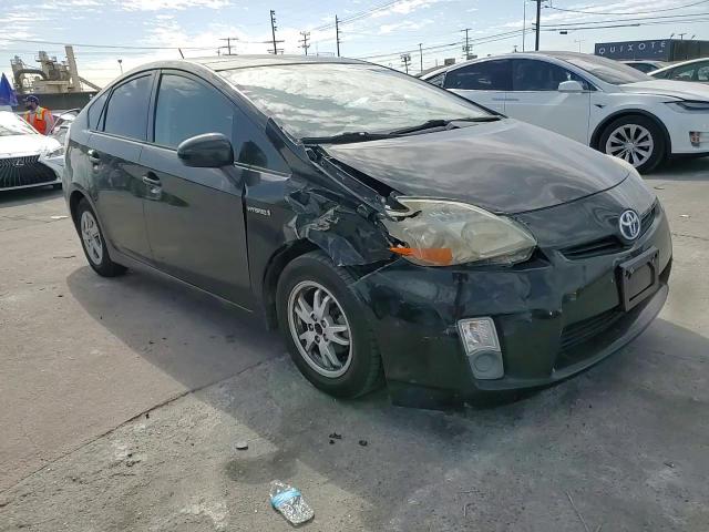 2011 Toyota Prius - Image 10