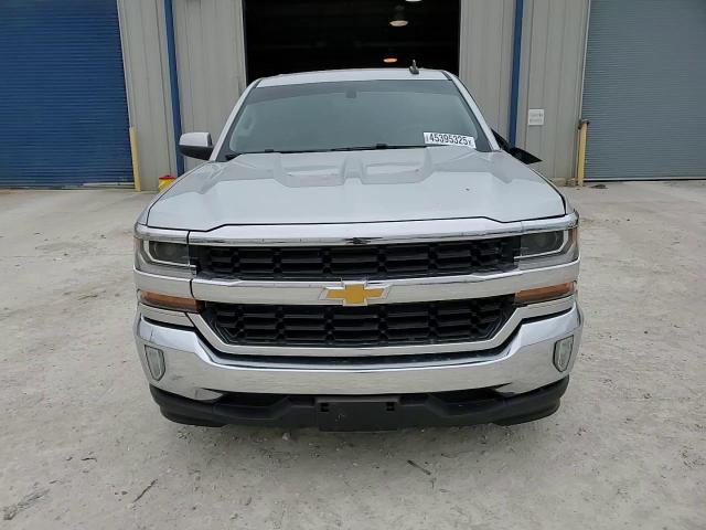 2017 Chevrolet Silverado - Image 14