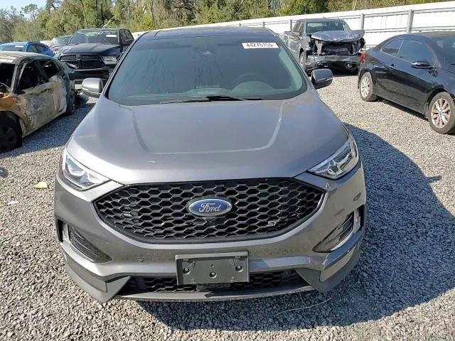 2022 Ford Edge - Image 12