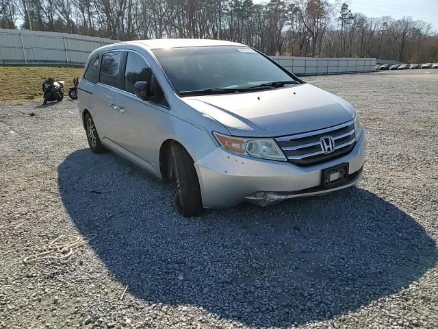 2011 Honda Odyssey - Image 12