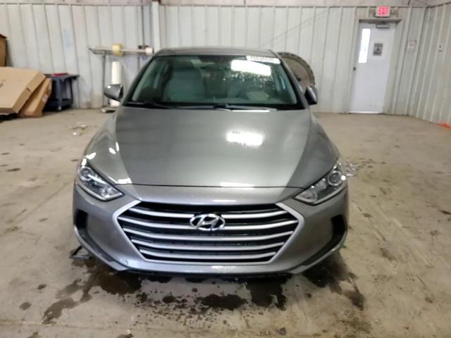 2017 Hyundai Elantra - Image 11