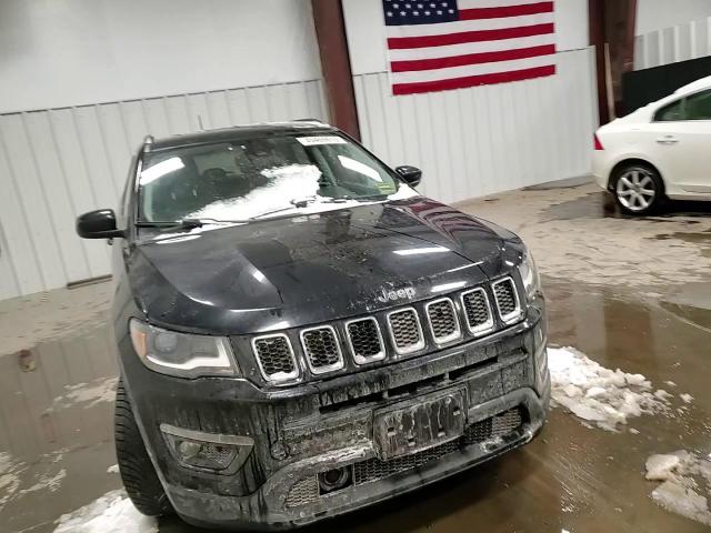 2018 Jeep Compass - Image 12
