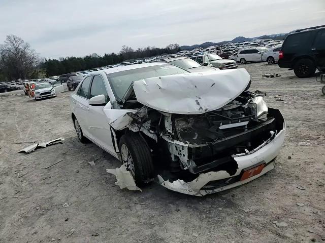 2014 Toyota Camry - Image 10