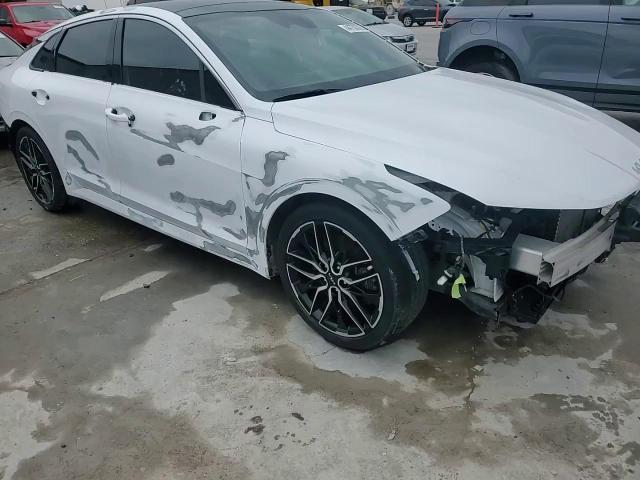 2022 Kia K5 - Image 14