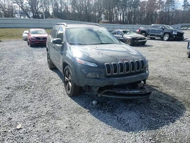 2017 Jeep Grand Cherokee - Image 11