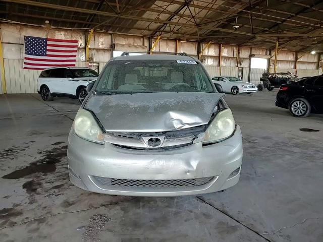 2006 Toyota Sienna - Image 12