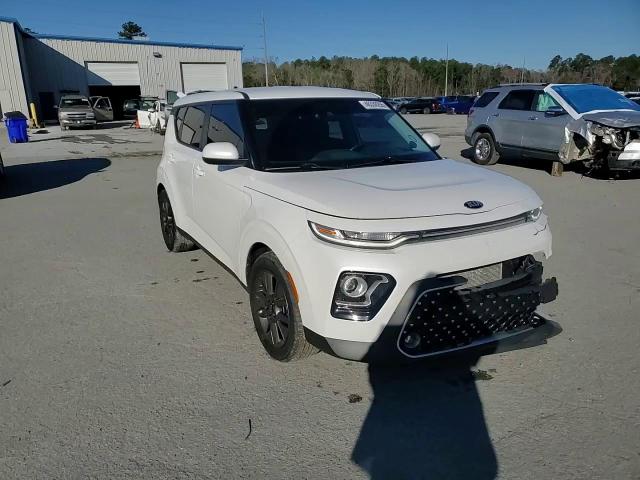 2020 Kia Soul - Image 14