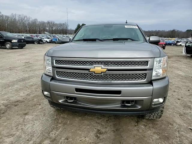 2013 Chevrolet Silverado - Image 10
