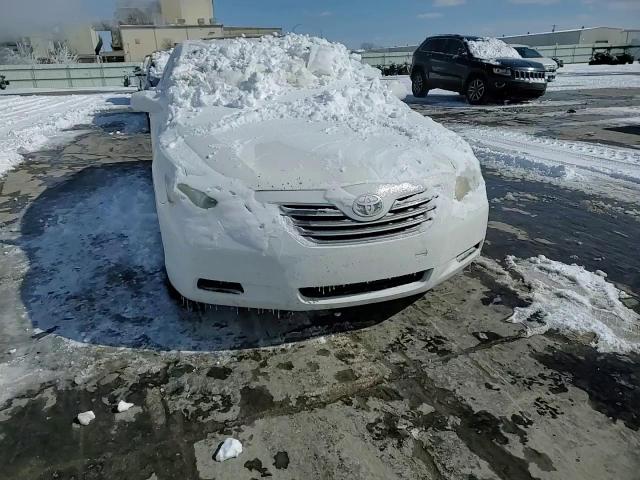 2009 Toyota Camry - Image 11