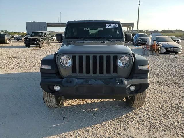 2019 Jeep Wrangler - Image 13