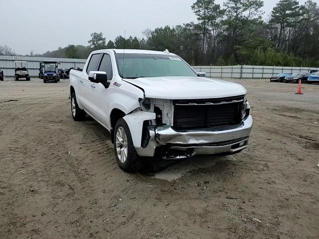 2019 Chevrolet Silverado - Image 11