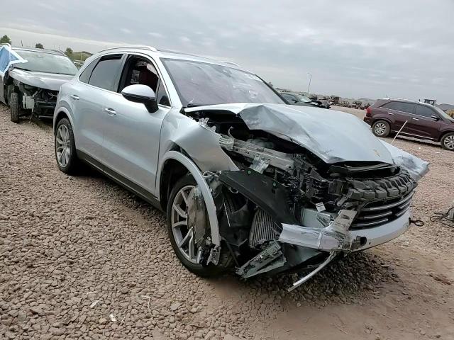 2019 Porsche Cayenne - Image 12