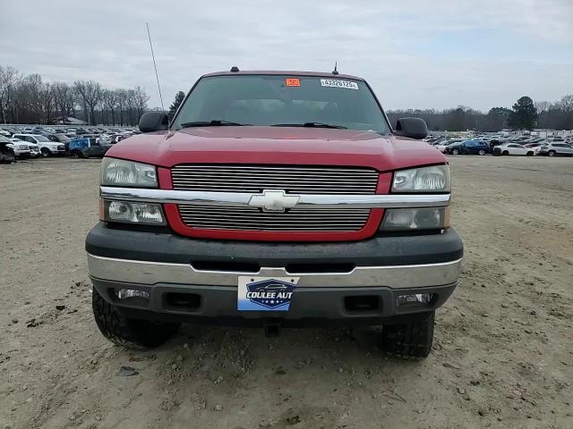 2005 Chevrolet Silverado - Image 11