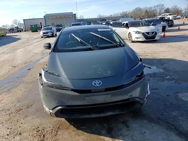 2024 Toyota Prius - Image 14