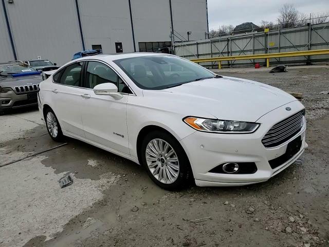 2016 Ford Fusion - Image 13