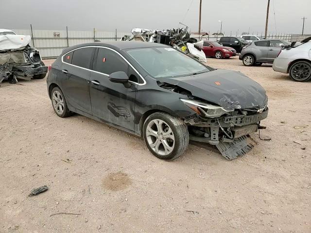2018 Chevrolet Cruze - Image 11