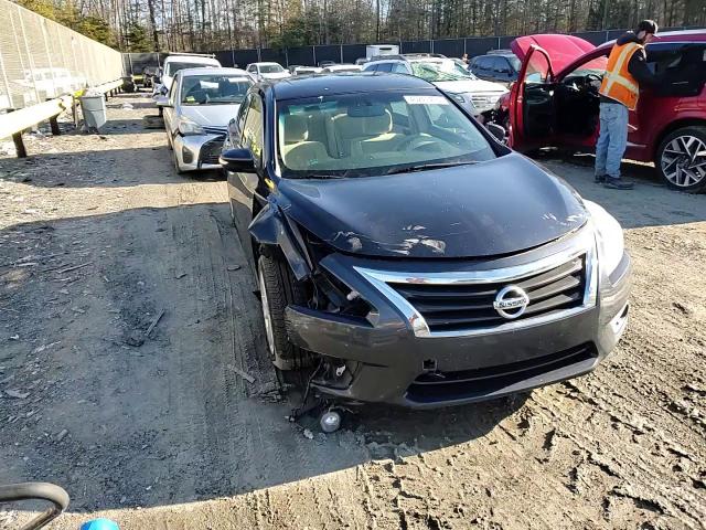 2013 Nissan Altima - Image 11