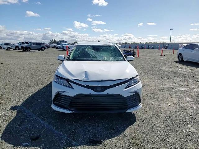 2024 Toyota Camry - Image 11