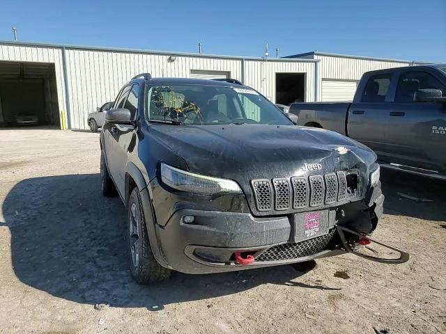 2019 Jeep Cherokee - Image 11