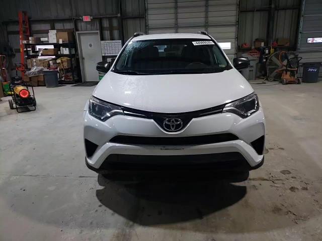 2016 Toyota RAV 4 - Image 12