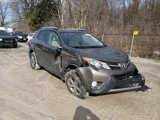 2015 Toyota RAV 4 - Image 12