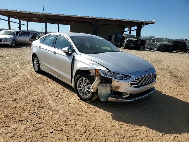2017 Ford Fusion - Image 10